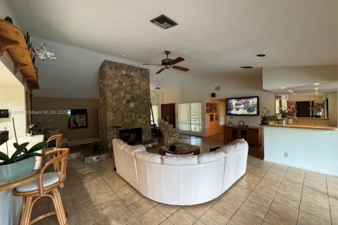 Купить виллу или дом в Дания-Бич, Флорида 5 спален, 292.46м2, № 1959958 - фото 10