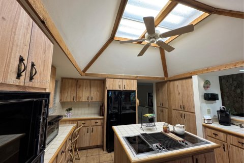 Купить виллу или дом в Дания-Бич, Флорида 5 спален, 292.46м2, № 1959958 - фото 15