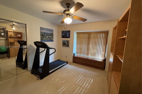 Купить виллу или дом в Дания-Бич, Флорида 5 спален, 292.46м2, № 1959958 - фото 21