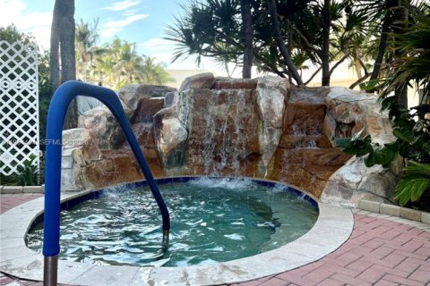 Condominio en alquiler en Hollywood, Florida, 1 dormitorio, 84.17 m2 № 2008350 - foto 26