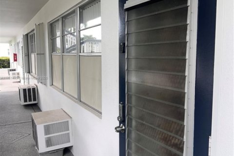 Condo in Deerfield Beach, Florida, 1 bedroom  № 1857516 - photo 3