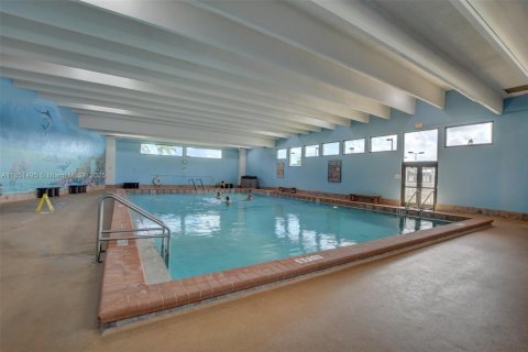 Condo in Deerfield Beach, Florida, 1 bedroom  № 1857516 - photo 21