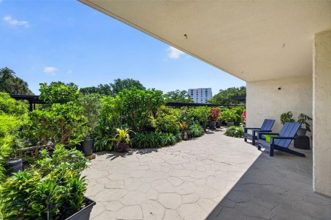 Condo in Belleair, Florida, 3 bedrooms № 2116193 - photo 26