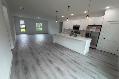 House in Citrus Springs, Florida 4 bedrooms, 164.81 sq.m. № 2234674 - photo 4