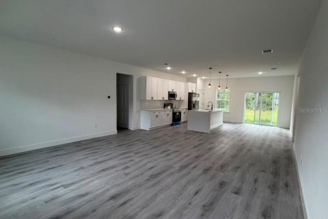 House in Citrus Springs, Florida 4 bedrooms, 164.81 sq.m. № 2234674 - photo 2