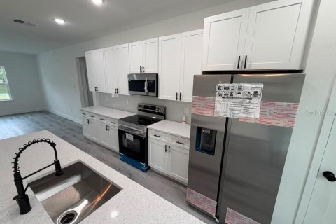 House in Citrus Springs, Florida 4 bedrooms, 164.81 sq.m. № 2234674 - photo 5
