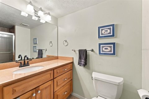 House in Tampa, Florida 4 bedrooms, 172.15 sq.m. № 2398714 - photo 25