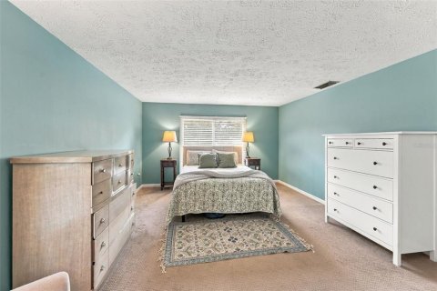 House in Tampa, Florida 4 bedrooms, 172.15 sq.m. № 2398714 - photo 20