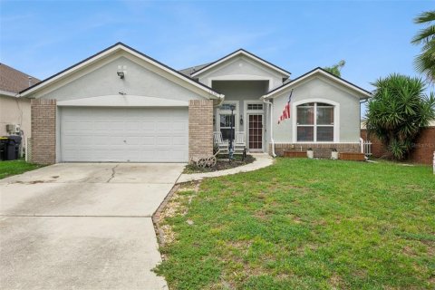 Casa en Davenport, Florida 4 dormitorios, 169.83 m2 № 2381249