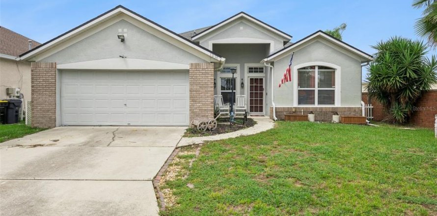 Casa en Davenport, Florida 4 dormitorios, 169.83 m2 № 2381249
