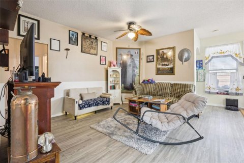 Casa en venta en Davenport, Florida, 4 dormitorios, 169.83 m2 № 2381249 - foto 4