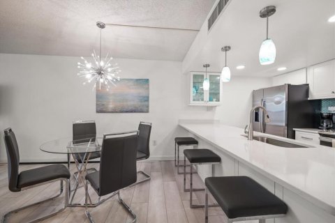 Condominio en venta en Clearwater, Florida, 2 dormitorios, 110.18 m2 № 1849839 - foto 8