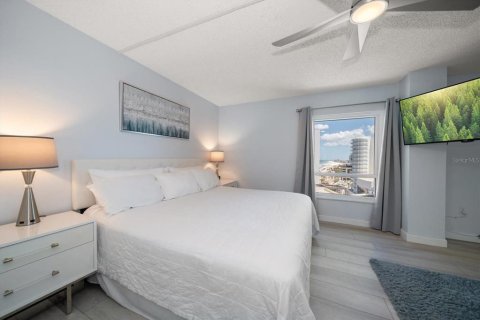 Condominio en venta en Clearwater, Florida, 2 dormitorios, 110.18 m2 № 1849839 - foto 13