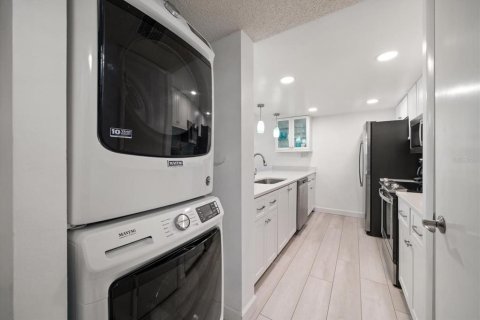 Condominio en venta en Clearwater, Florida, 2 dormitorios, 110.18 m2 № 1849839 - foto 10