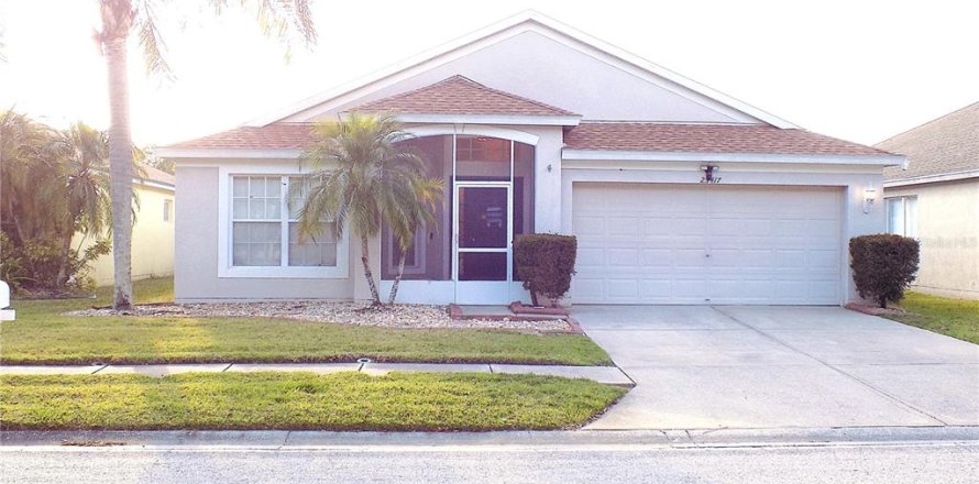 House in Wesley Chapel, Florida 3 bedrooms, 171.31 sq.m. № 1615273