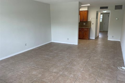 Apartamento en alquiler en Hollywood, Florida, 1 dormitorio, 52.95 m2 № 1228751 - foto 1