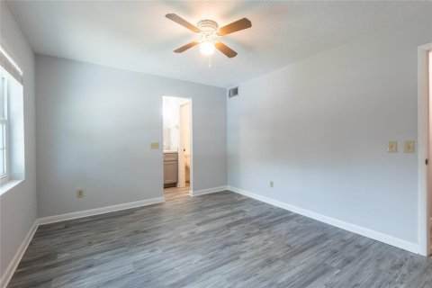 Adosado en venta en Tampa, Florida, 2 dormitorios, 99.78 m2 № 1886176 - foto 22