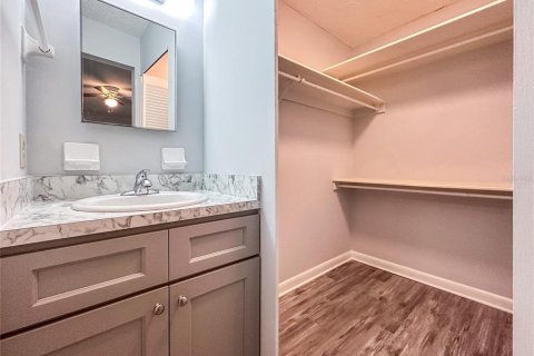 Adosado en venta en Tampa, Florida, 2 dormitorios, 99.78 m2 № 1886176 - foto 19