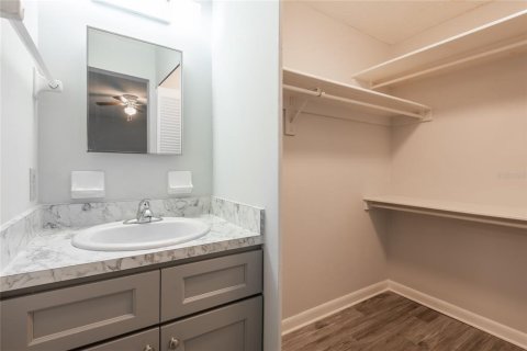 Adosado en venta en Tampa, Florida, 2 dormitorios, 99.78 m2 № 1886176 - foto 30