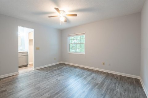 Adosado en venta en Tampa, Florida, 2 dormitorios, 99.78 m2 № 1886176 - foto 27