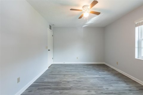 Adosado en venta en Tampa, Florida, 2 dormitorios, 99.78 m2 № 1886176 - foto 23