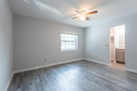 Adosado en venta en Tampa, Florida, 2 dormitorios, 99.78 m2 № 1886176 - foto 20