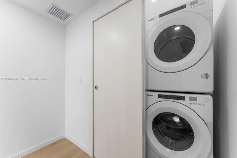 Touwnhouse à louer à Fort Lauderdale, Floride: 4 chambres, 190.45 m2 № 2170704 - photo 25
