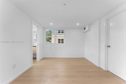 Touwnhouse à louer à Fort Lauderdale, Floride: 4 chambres, 190.45 m2 № 2170704 - photo 17
