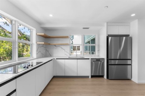 Touwnhouse à louer à Fort Lauderdale, Floride: 4 chambres, 190.45 m2 № 2170704 - photo 5