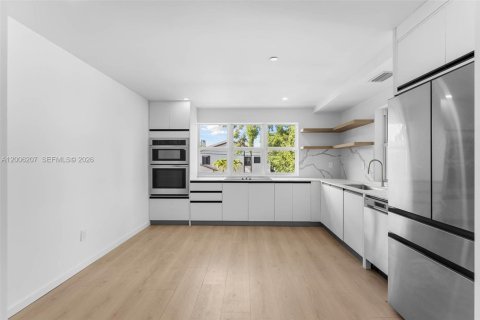 Touwnhouse à louer à Fort Lauderdale, Floride: 4 chambres, 190.45 m2 № 2170704 - photo 3
