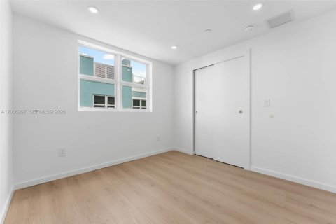 Touwnhouse à louer à Fort Lauderdale, Floride: 4 chambres, 190.45 m2 № 2170704 - photo 16