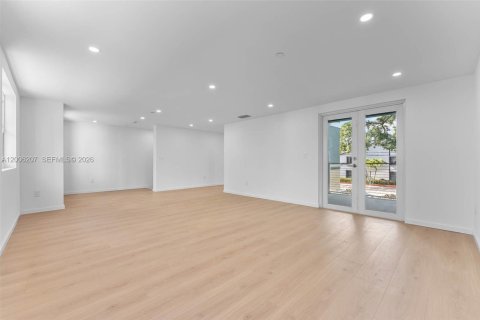 Touwnhouse à louer à Fort Lauderdale, Floride: 4 chambres, 190.45 m2 № 2170704 - photo 6