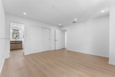 Touwnhouse à louer à Fort Lauderdale, Floride: 4 chambres, 190.45 m2 № 2170704 - photo 10