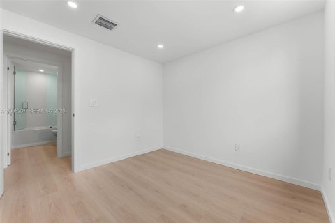 Touwnhouse à louer à Fort Lauderdale, Floride: 4 chambres, 190.45 m2 № 2170704 - photo 18