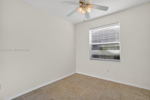 Купить виллу или дом в Хомстед, Флорида 4 спальни, 168.62м2, № 2033569 - фото 22