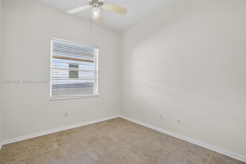 Купить виллу или дом в Хомстед, Флорида 4 спальни, 168.62м2, № 2033569 - фото 25