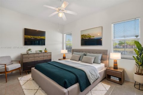 Купить виллу или дом в Хомстед, Флорида 4 спальни, 168.62м2, № 2033569 - фото 17