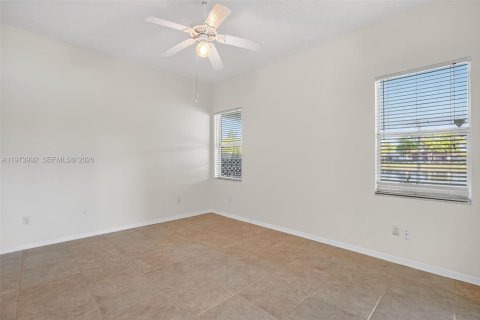 Купить виллу или дом в Хомстед, Флорида 4 спальни, 168.62м2, № 2033569 - фото 16