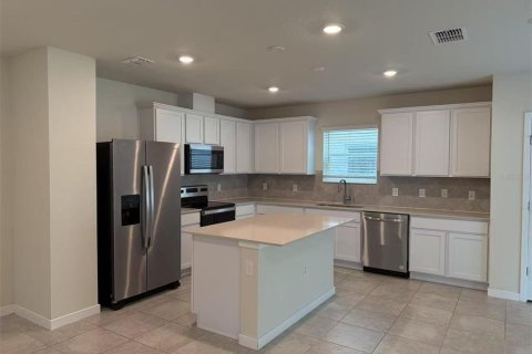 House in CAGAN CROSSINGS in Clermont, Florida 5 bedrooms, 205.13 sq.m. № 1825246 - photo 7