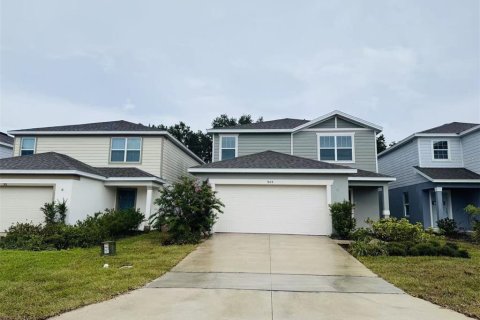 House in CAGAN CROSSINGS in Clermont, Florida 5 bedrooms, 205.13 sq.m. № 1825246 - photo 1