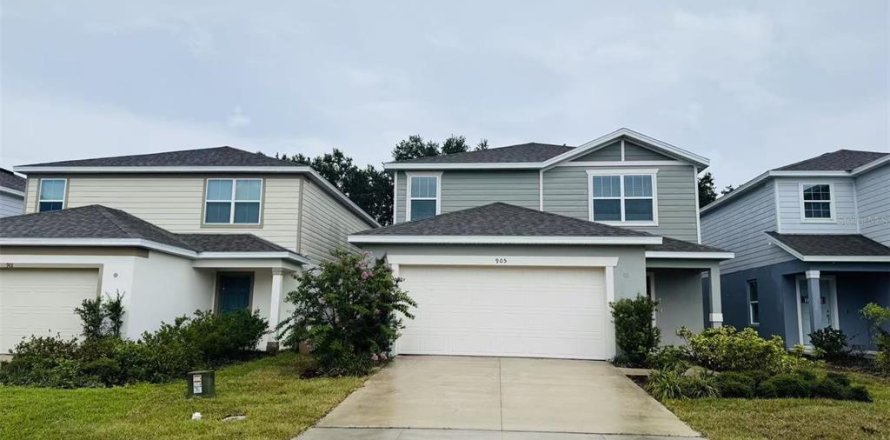 House in CAGAN CROSSINGS in Clermont, Florida 5 bedrooms, 205.13 sq.m. № 1825246