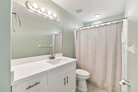 House in Spring Hill, Florida 4 bedrooms, 186.55 sq.m. № 2347077 - photo 19