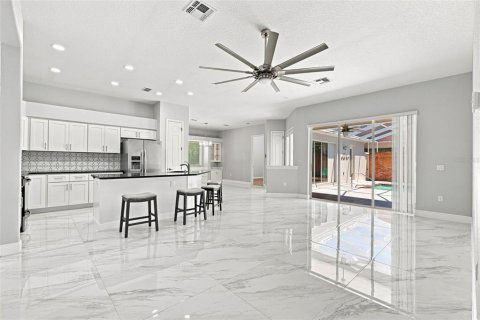 House in Spring Hill, Florida 4 bedrooms, 186.55 sq.m. № 2347077 - photo 8