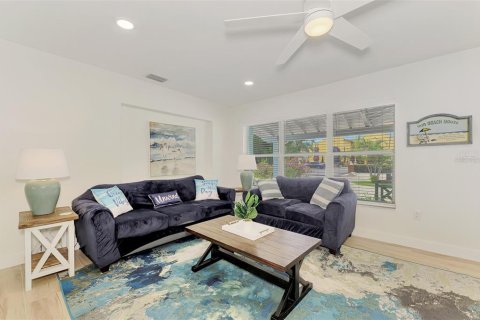 Villa ou maison à louer à Sarasota, Floride: 3 chambres, 114.64 m2 № 2296533 - photo 6