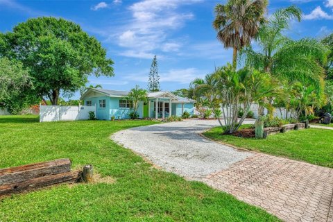 Villa ou maison à Sarasota, Floride 3 chambres, 114.64 m2 № 2296533