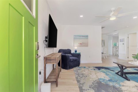 Villa ou maison à louer à Sarasota, Floride: 3 chambres, 114.64 m2 № 2296533 - photo 5