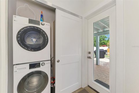 Villa ou maison à louer à Sarasota, Floride: 3 chambres, 114.64 m2 № 2296533 - photo 22