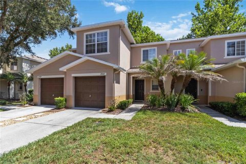 Townhouse in Valrico, Florida 3 bedrooms, 146.14 sq.m. № 2239039 - photo 2
