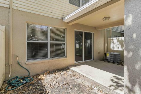 Townhouse in Valrico, Florida 3 bedrooms, 146.14 sq.m. № 2239039 - photo 18