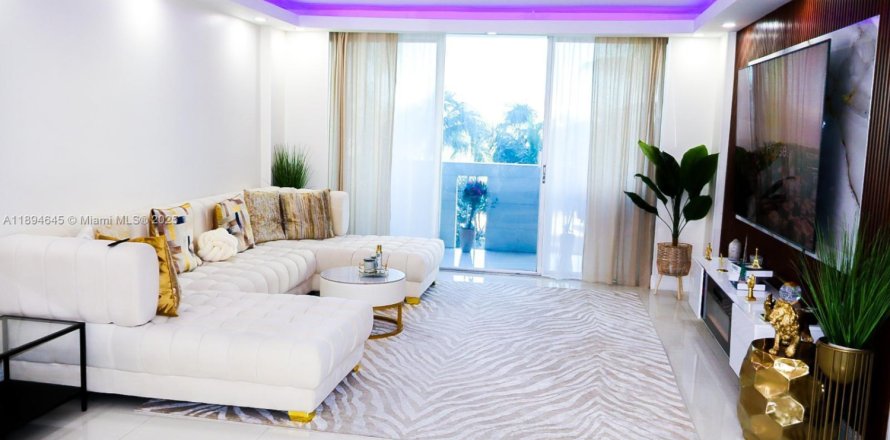Apartamento en Miami Beach, Florida 1 dormitorio, 75.25 m2 № 1950942